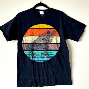 NWOT Medium Jupiter Iguana Lizard Black Graphic Print Tshirt 100% Cotton Retro